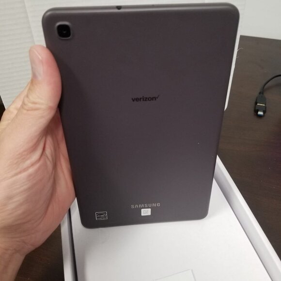 Samsung Galaxy TAB A (2020) 32GB,8.4"; WiFi. Unlocked. Like New! - Picture 7 of 10